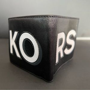 NWOT Michaell Kors Single Fold Wallet
